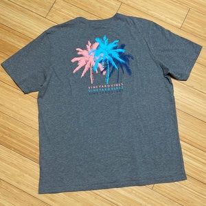 Vineyard Vines. Palm tree Tee. Size XL